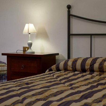 La Casa Di Gloria - Residence Affitta Camere باديا براتاغليا المظهر الخارجي الصورة